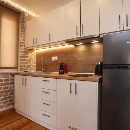 Апартаменты Solonos Homes