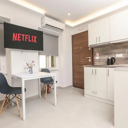 Апартаменты Solonos Homes *