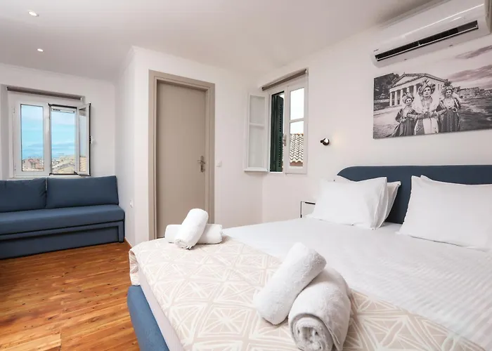 Solonos Homes Apartment *