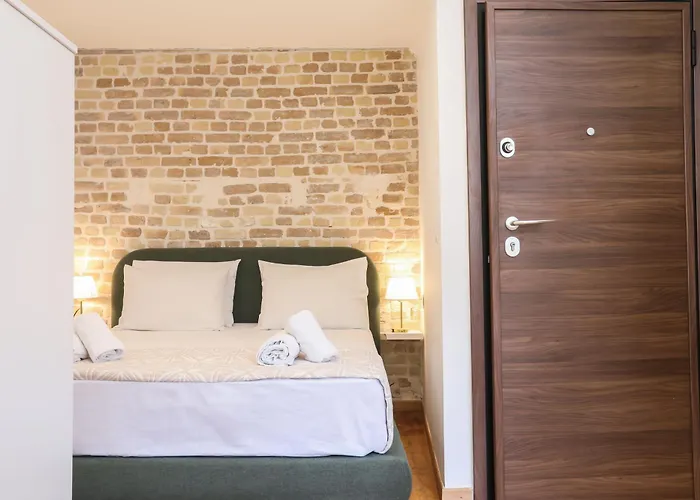 Solonos Homes Corfu (city)