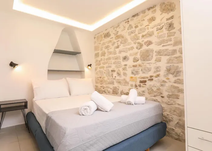 Apartment Solonos Homes